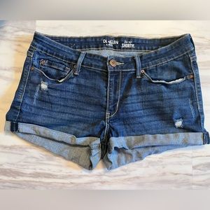 Levi’s low rise shorts